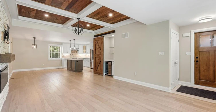 MAIN-707 King Road, Burlington, ON, L7T 3K5 - 5