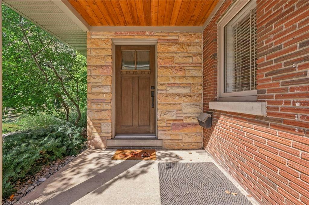 MAIN-707 King Road, Burlington, ON, L7T 3K5 - 2