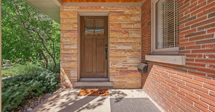 MAIN-707 King Road, Burlington, ON, L7T 3K5 - 2