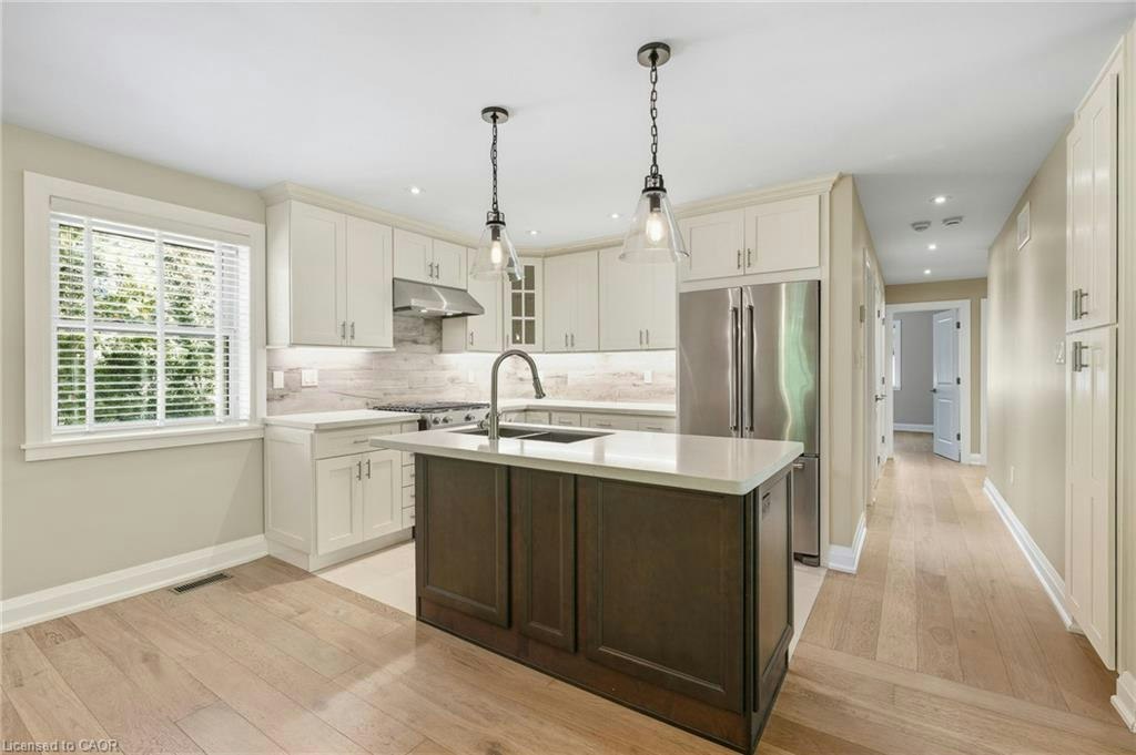 MAIN-707 King Road, Burlington, ON, L7T 3K5 - 7