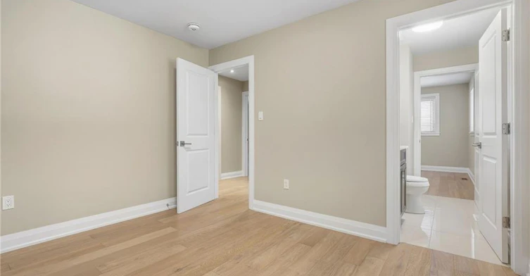 MAIN-707 King Road, Burlington, ON, L7T 3K5 - 18