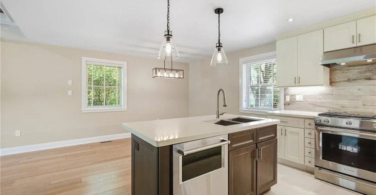MAIN-707 King Road, Burlington, ON, L7T 3K5 - 10