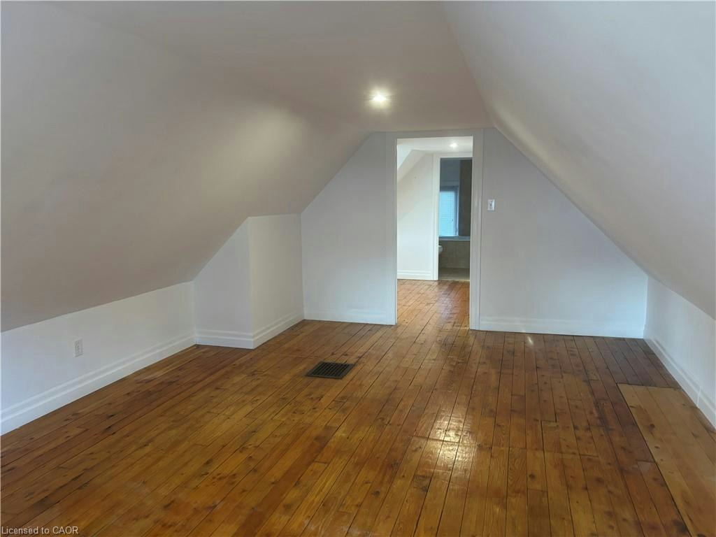 2 (UPPER LEVEL)-300 Bold Street, Hamilton, ON, L8P 1W4 - 16