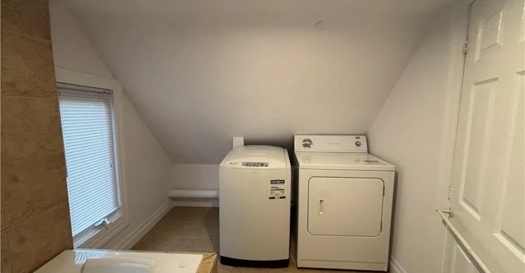 2 (UPPER LEVEL)-300 Bold Street, Hamilton, ON, L8P 1W4 - 12