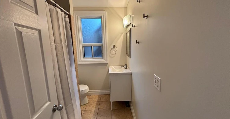 2 (UPPER LEVEL)-300 Bold Street, Hamilton, ON, L8P 1W4 - 5