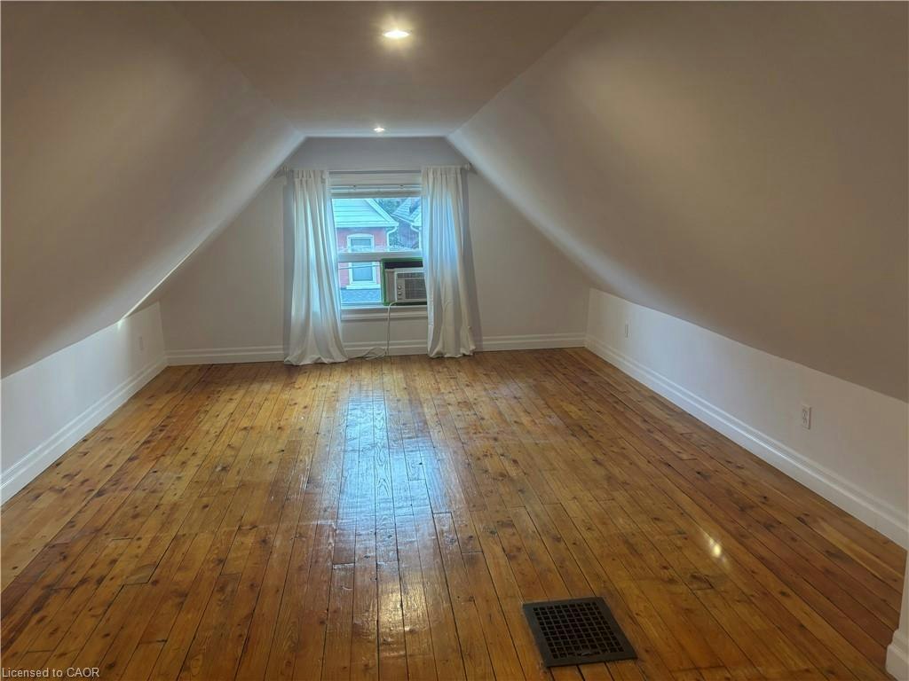 2 (UPPER LEVEL)-300 Bold Street, Hamilton, ON, L8P 1W4 - 15