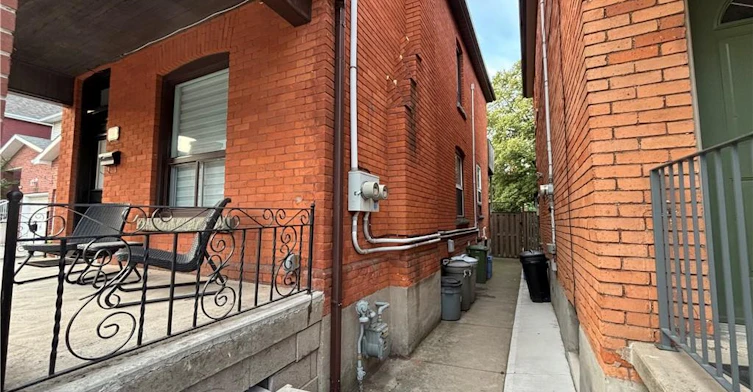 2 (UPPER LEVEL)-300 Bold Street, Hamilton, ON, L8P 1W4 - 18