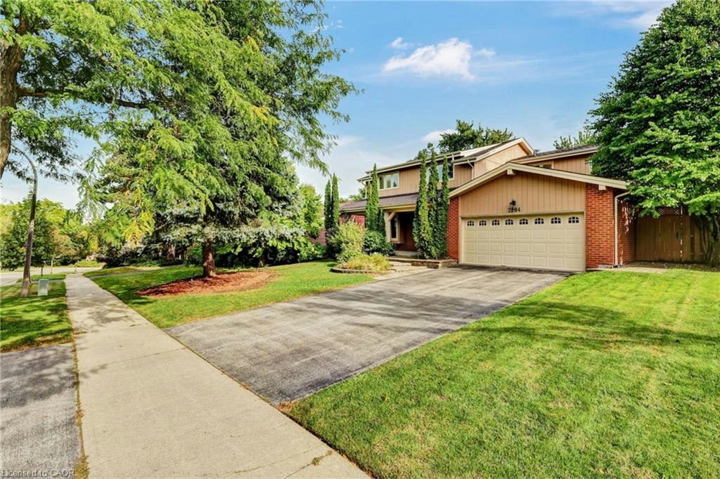 2284 Mansfield Drive, Burlington, ON, L7P 3J4