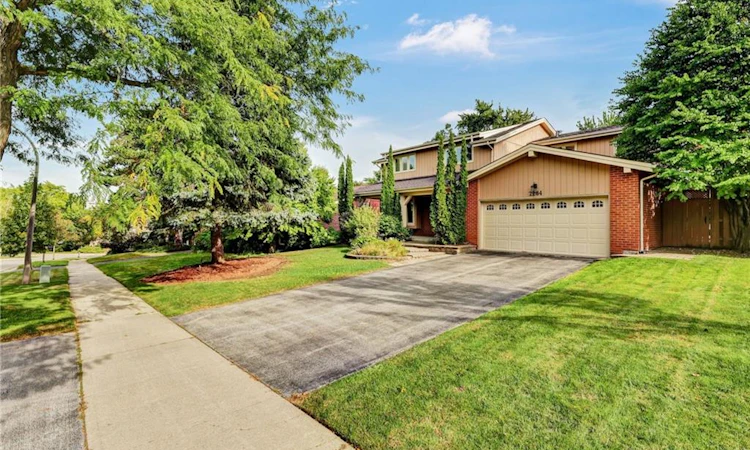 2284 Mansfield Drive