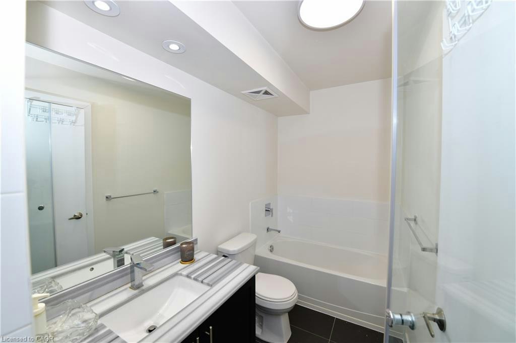 3-4080 Parkside Village Drive, Mississauga, ON, L5B 0K2 - 10