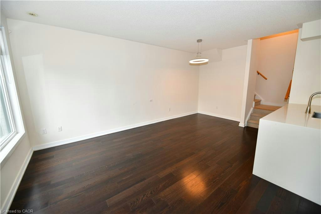 3-4080 Parkside Village Drive, Mississauga, ON, L5B 0K2 - 3