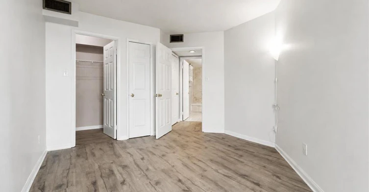 901-45 Kingsbridge Garden Circle, Mississauga, ON, L5R 3K4 - 21