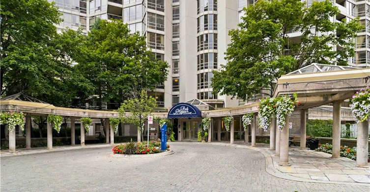 901-45 Kingsbridge Garden Circle, Mississauga, ON, L5R 3K4 - 3