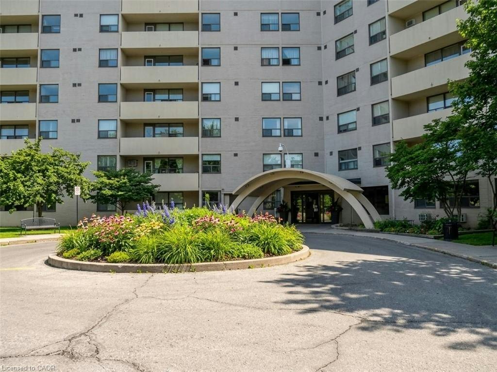 209-700 Dynes Road, Burlington, ON, L7N 3M2