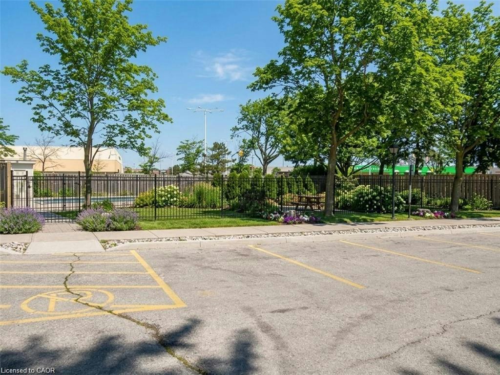 209-700 Dynes Road, Burlington, ON, L7N 3M2 - 3