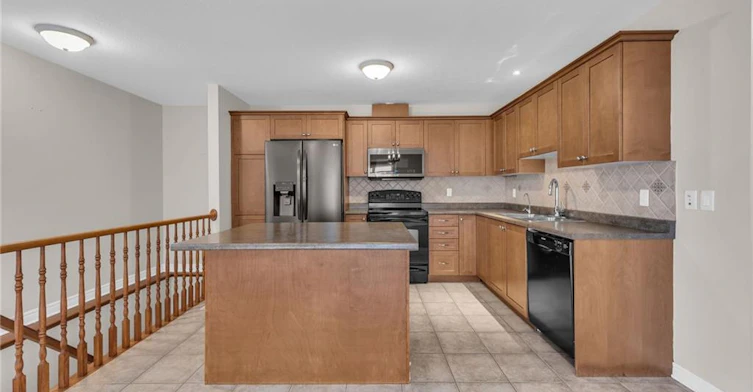 143 Anastasia Boulevard, West Lincoln, ON, L0R 2A0 - 4