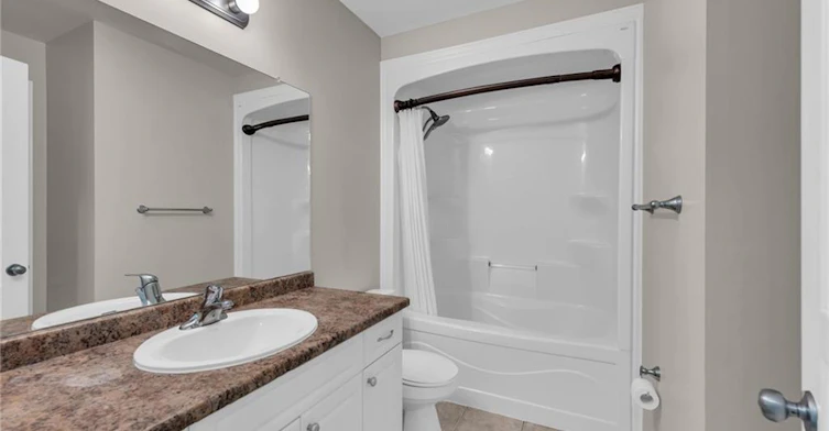 143 Anastasia Boulevard, West Lincoln, ON, L0R 2A0 - 12
