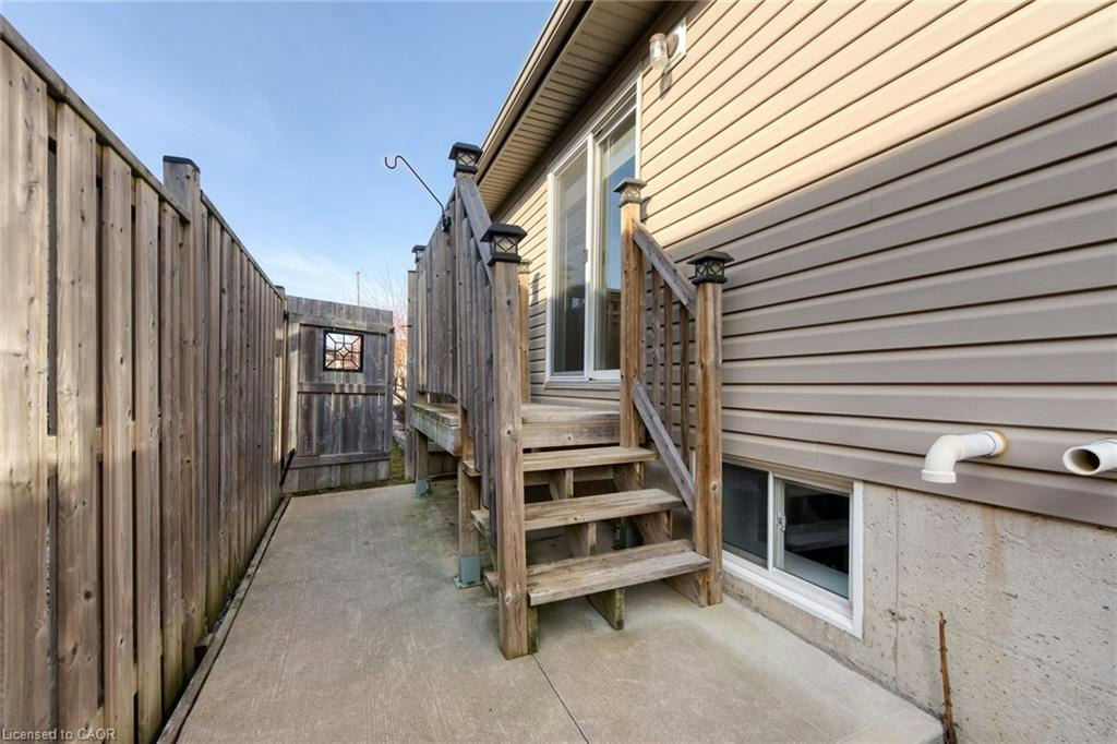 143 Anastasia Boulevard, West Lincoln, ON, L0R 2A0 - 2