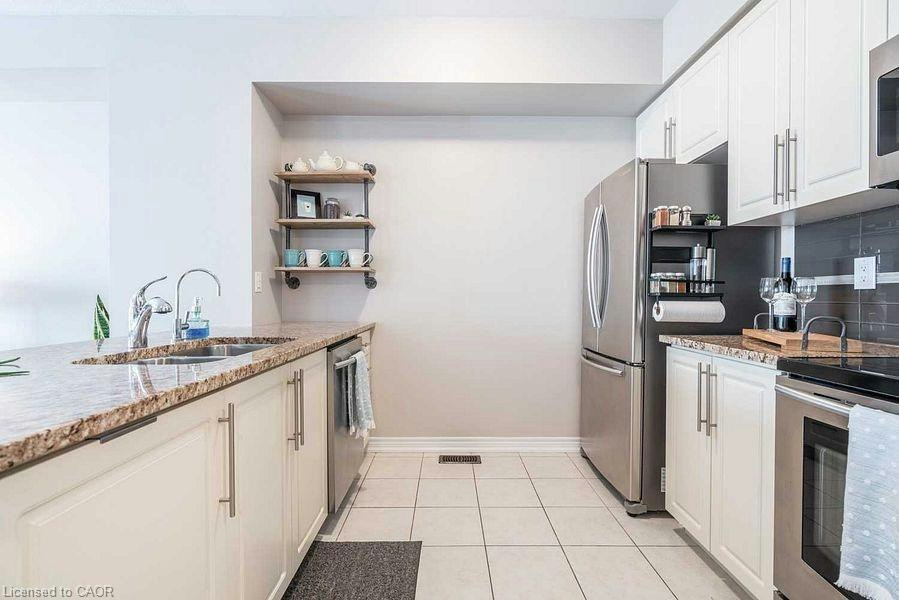 51-515 Winston Road, Grimsby, ON, L3M 0C8 - 4
