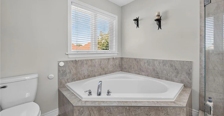 44 Matteo Trail, Hamilton, ON, L9B 0E6 - 37