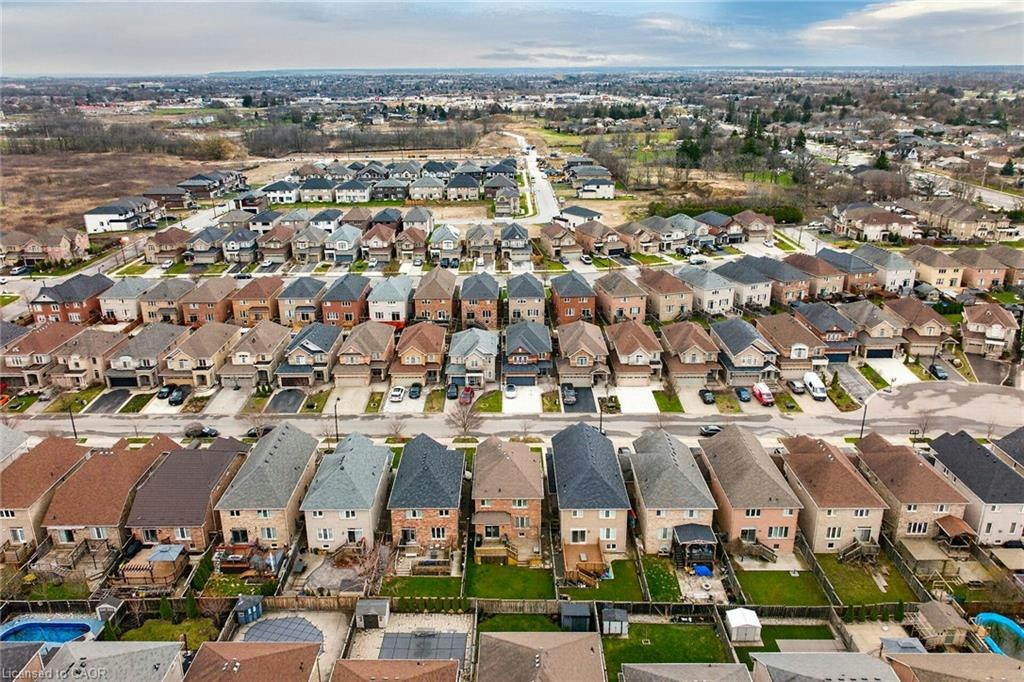 44 Matteo Trail, Hamilton, ON, L9B 0E6 - 50