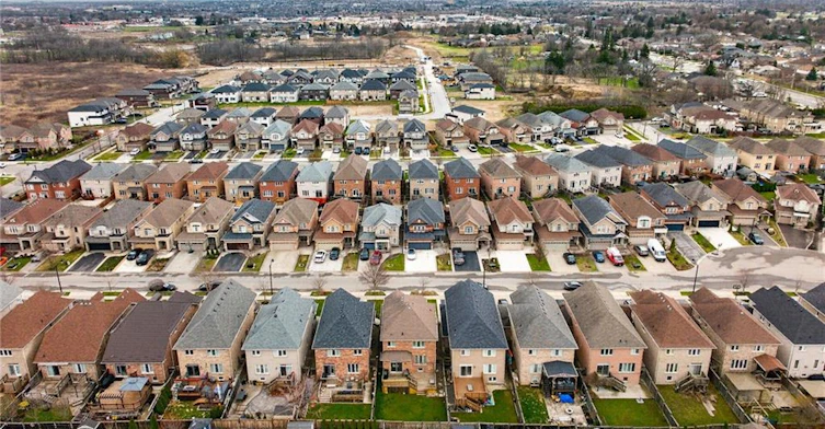 44 Matteo Trail, Hamilton, ON, L9B 0E6 - 50
