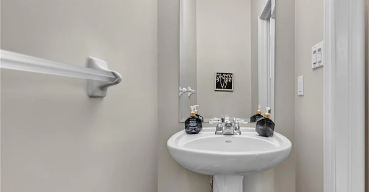 44 Matteo Trail, Hamilton, ON, L9B 0E6 - 24