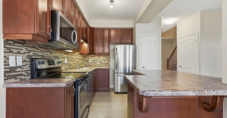 108 Marina Point Crescent, Hamilton, ON, L8E 0E4 - 4