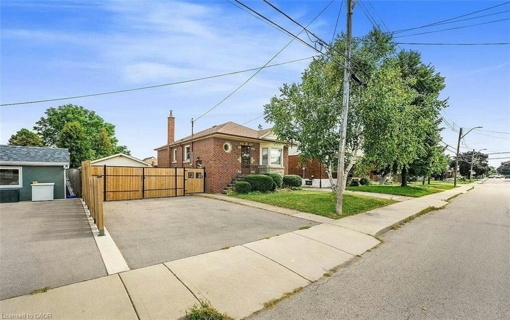LOWER-125 East 31st Street, Hamilton, ON, L8V 3P3 - 2