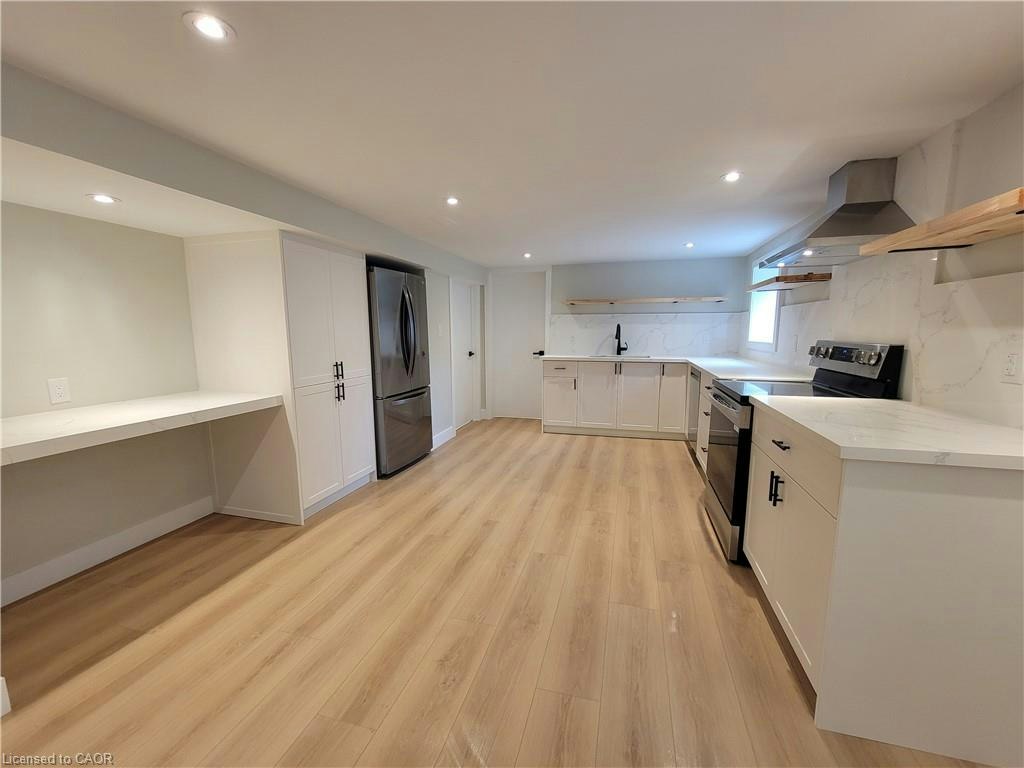 LOWER-125 East 31st Street, Hamilton, ON, L8V 3P3 - 3