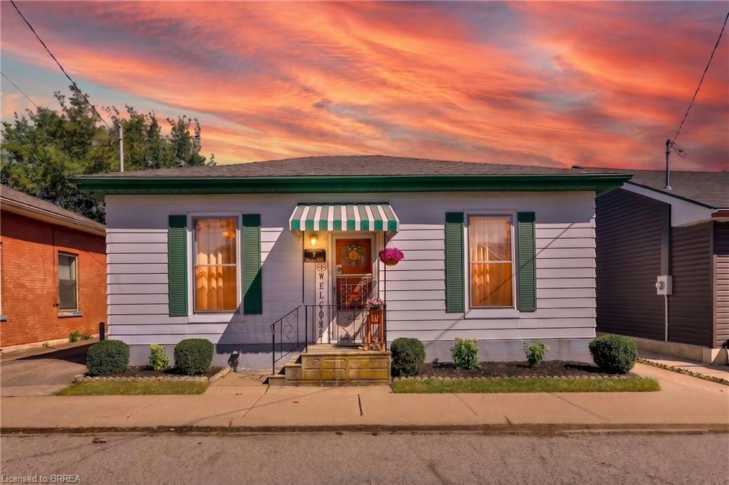 7 Halls Avenue, Brantford, ON, N3T 3X2