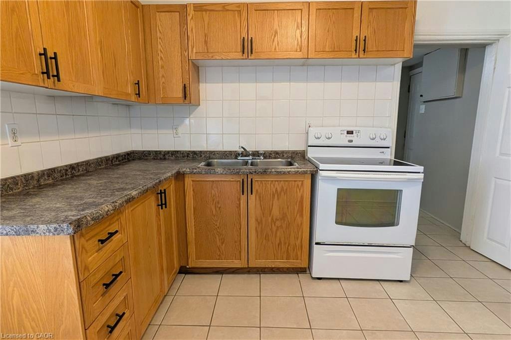 12 Nelson Street, Hamilton, ON, L8P 1G3 - 7