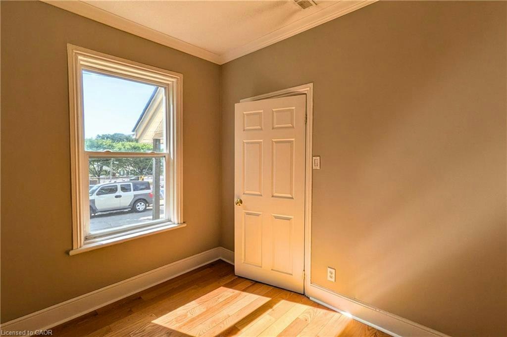 12 Nelson Street, Hamilton, ON, L8P 1G3 - 12