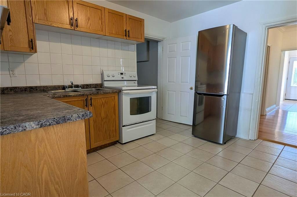 12 Nelson Street, Hamilton, ON, L8P 1G3 - 8
