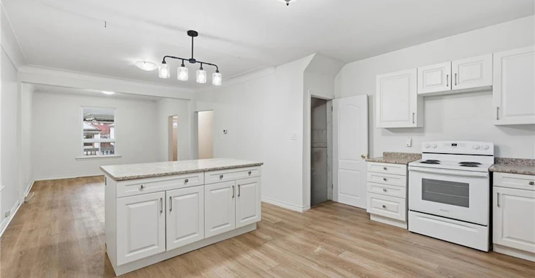 39 Burlington Street E, Hamilton, ON, L8L 4G3 - 11