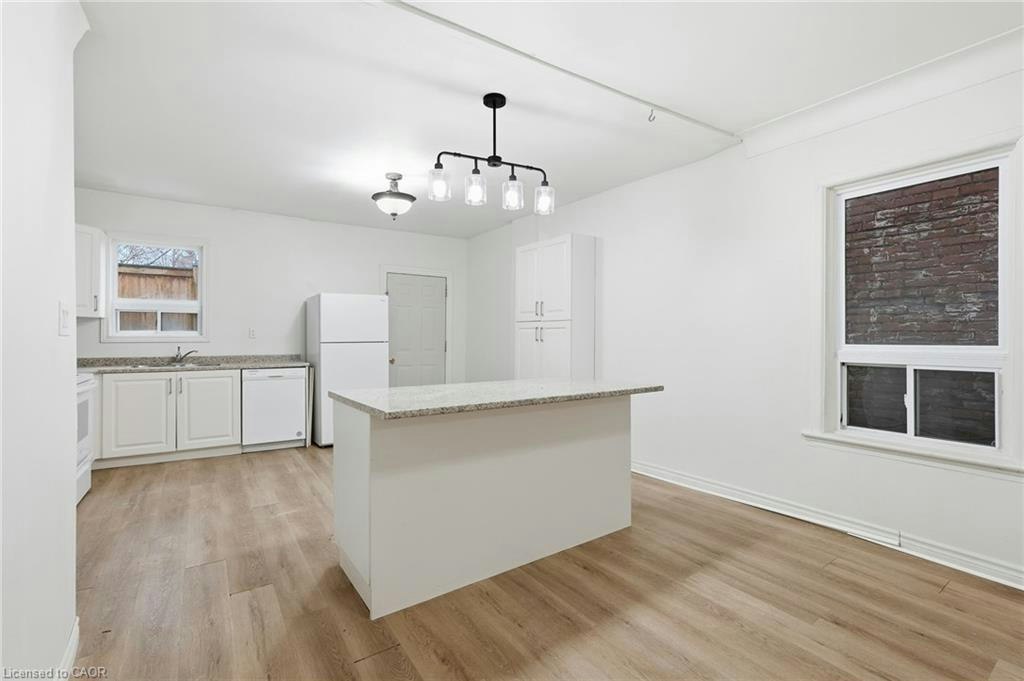 39 Burlington Street E, Hamilton, ON, L8L 4G3 - 9