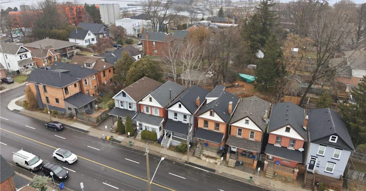39 Burlington Street E, Hamilton, ON, L8L 4G3 - 32