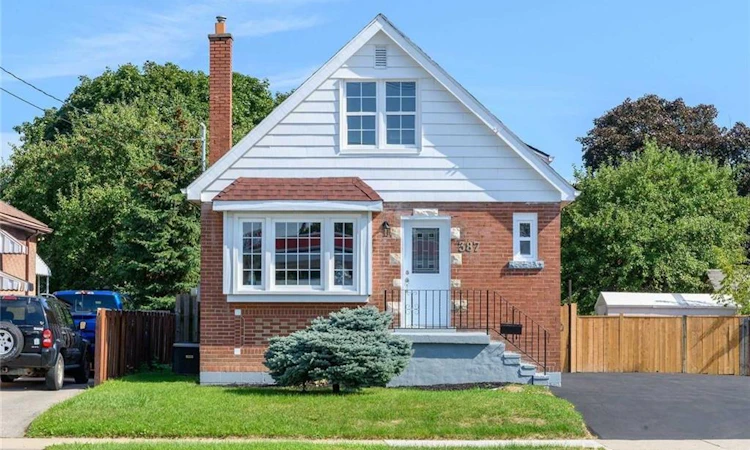 387 Upper Gage Avenue