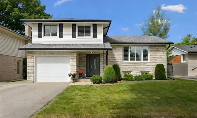 62 Gibson Drive