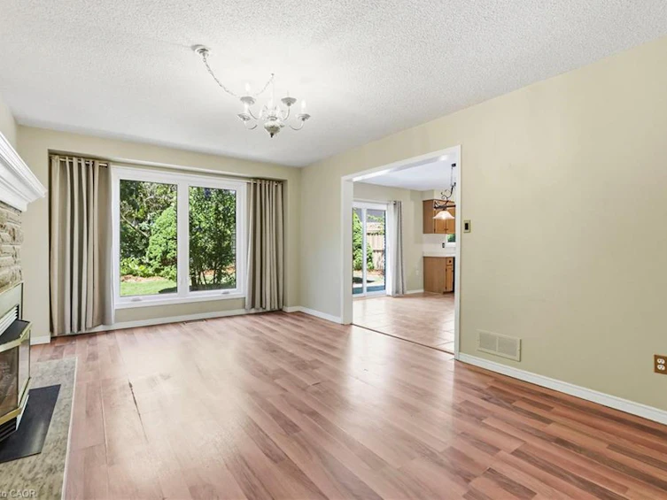 121 First Road W, Hamilton, ON, L8J 2S6 - 9