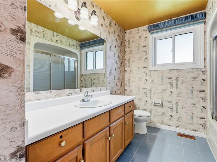 121 First Road W, Hamilton, ON, L8J 2S6 - 33