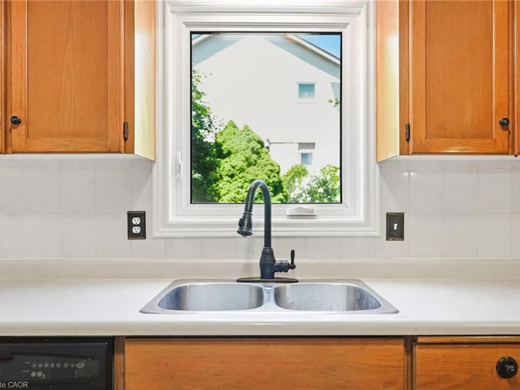 121 First Road W, Hamilton, ON, L8J 2S6 - 13