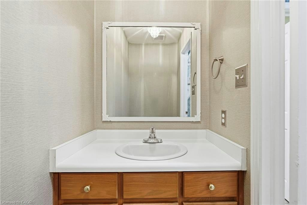 121 First Road W, Hamilton, ON, L8J 2S6 - 20