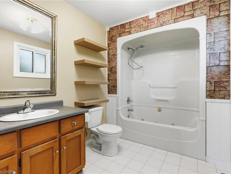121 First Road W, Hamilton, ON, L8J 2S6 - 28