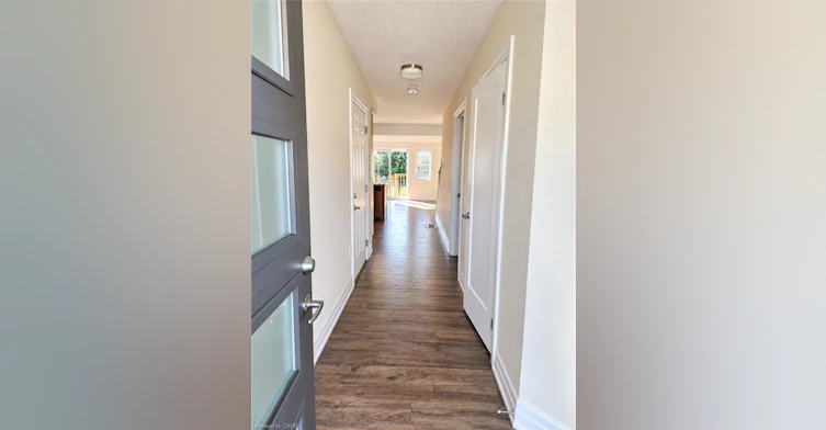 28 Nieson Street, Cambridge, ON, N1R 1A3 - 2