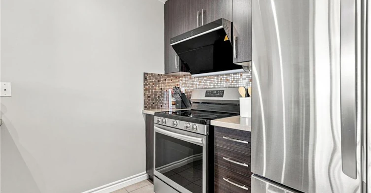 105-427 Aberdeen Avenue, Hamilton, ON, L8P 2S4 - 13