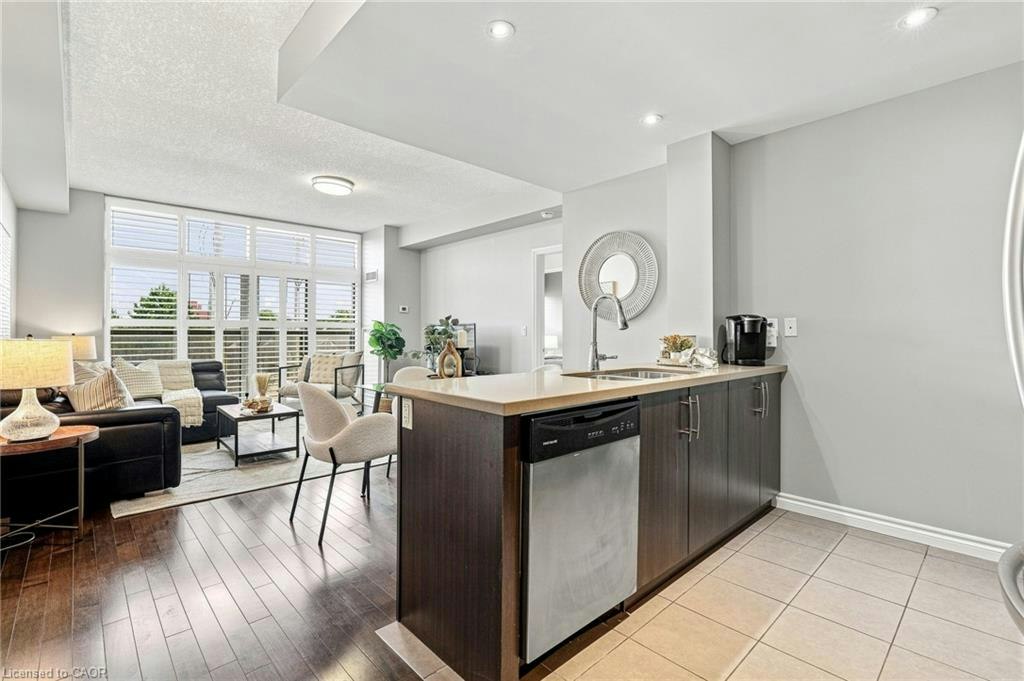 105-427 Aberdeen Avenue, Hamilton, ON, L8P 2S4 - 11