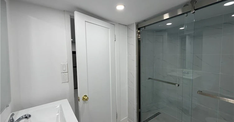 BSMT-804 St Clair Avenue W, Toronto, ON, M6C 1B6 - 2
