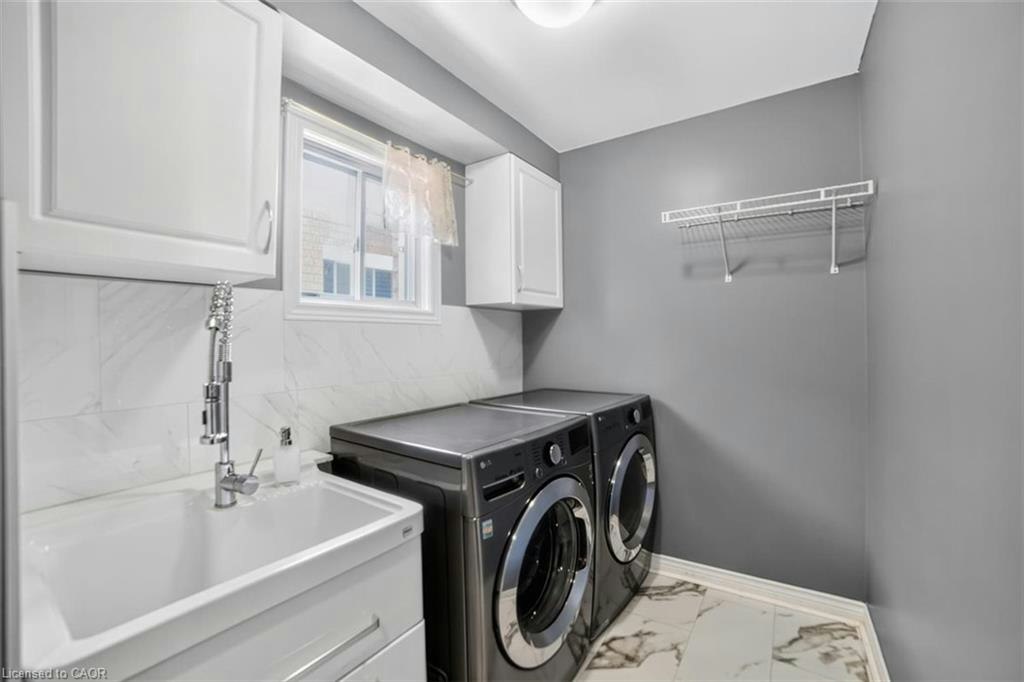 19 Konstantine Court, Hamilton, ON, L9B 2T3 - 31