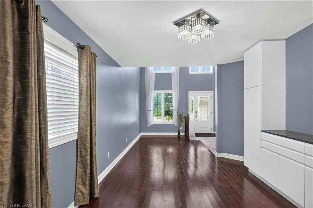 19 Konstantine Court, Hamilton, ON, L9B 2T3 - 9